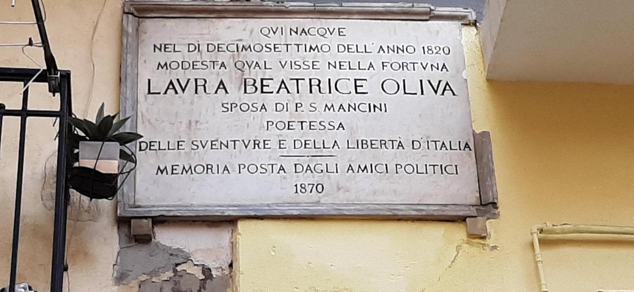 Casa Laura Oliva Mancini Bed and Breakfast Neapel Exteriör bild